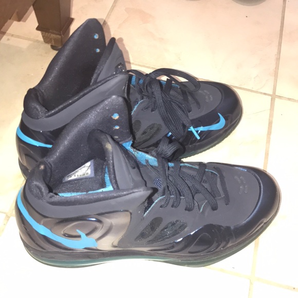 Nike - Picture 3 of 3